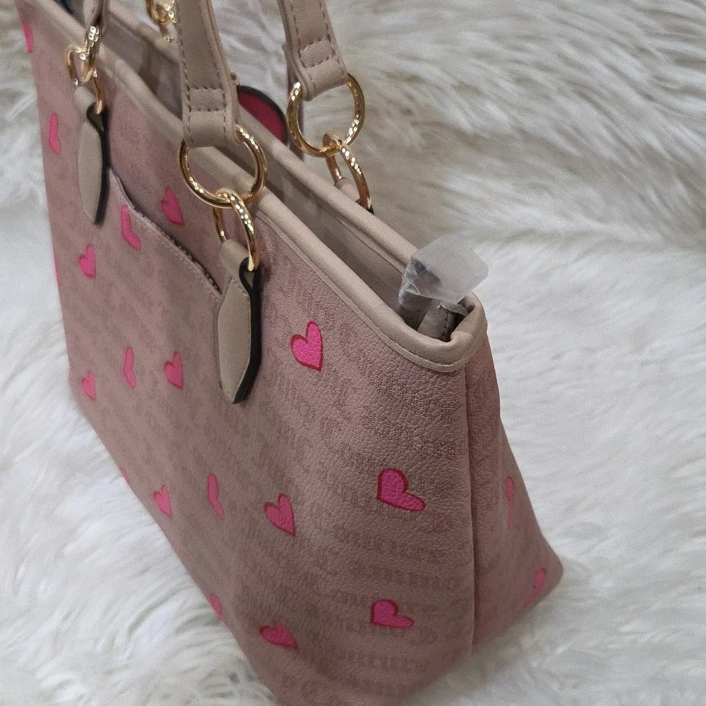 💕 ▪️Juicy Couture▪️ Cafe With Cafe Trim I heart  Medium Tote Heart Logo